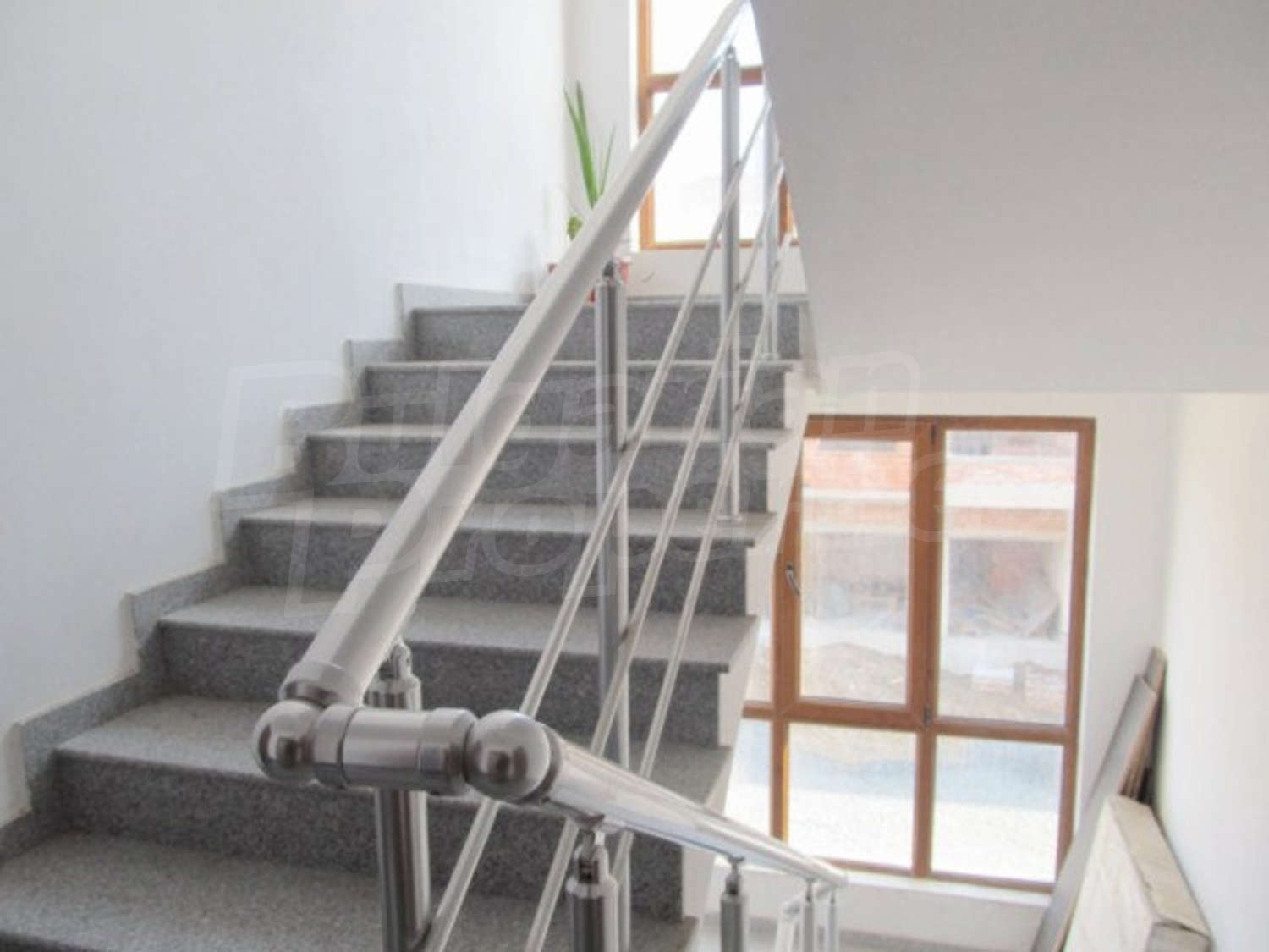 Gallery Picture 5