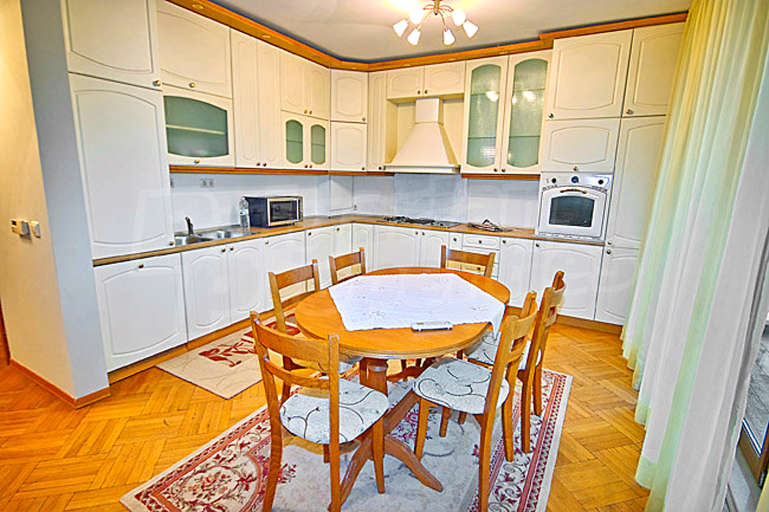 Gallery Picture 11