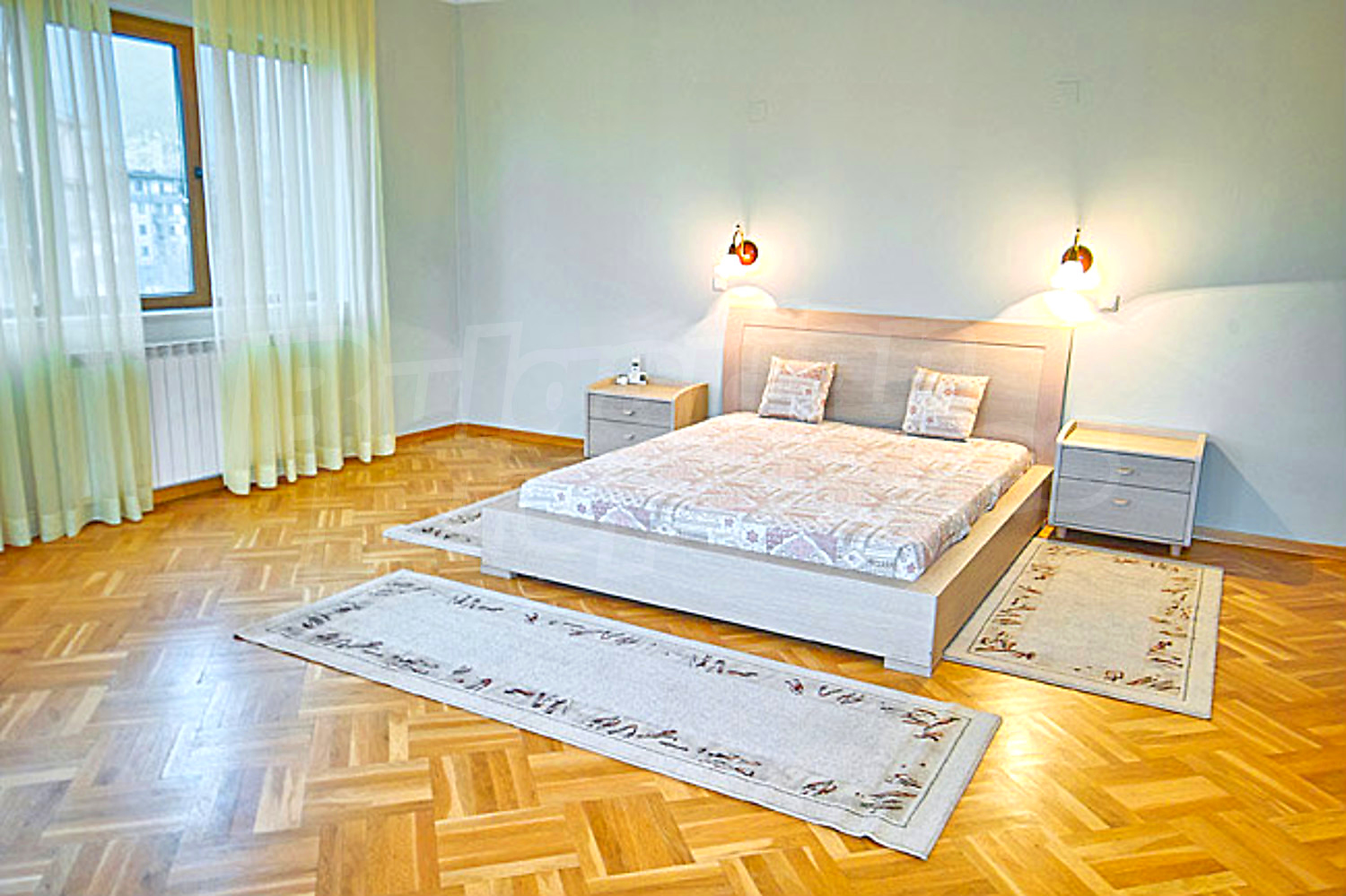 Gallery Picture 17