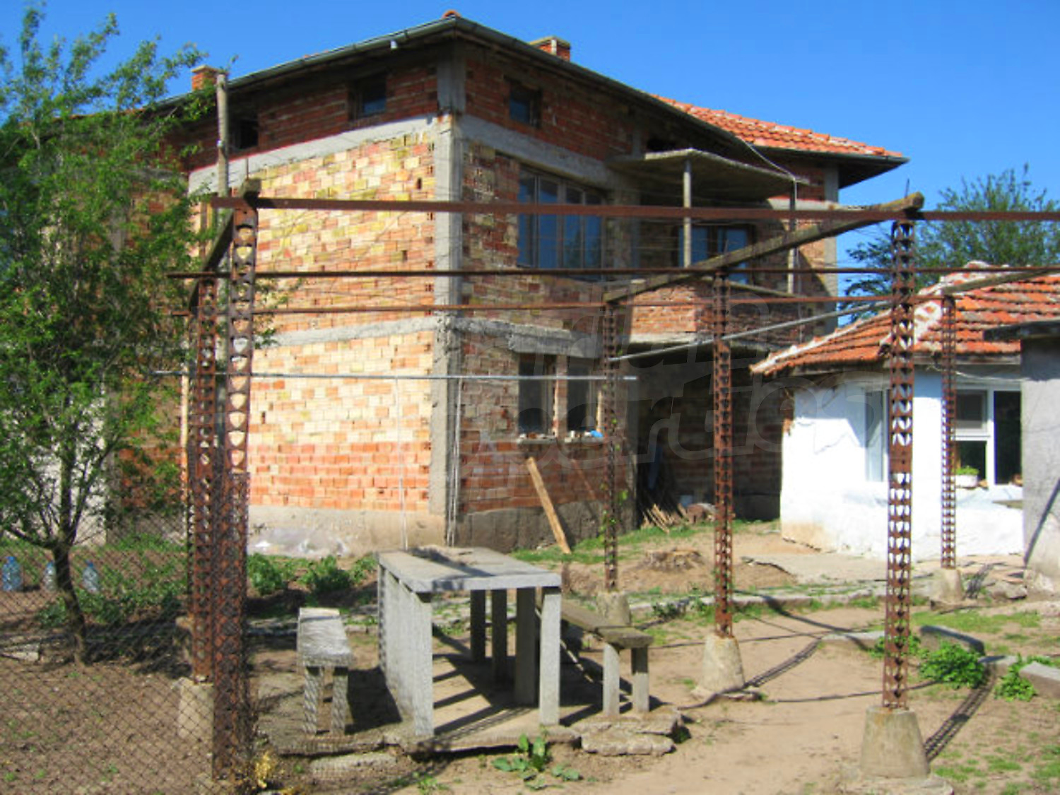 Gallery Picture 35
