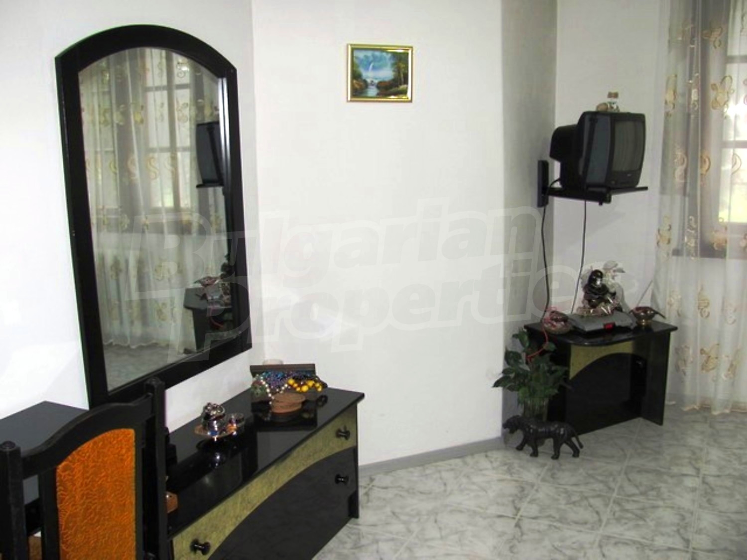 Gallery Picture 12