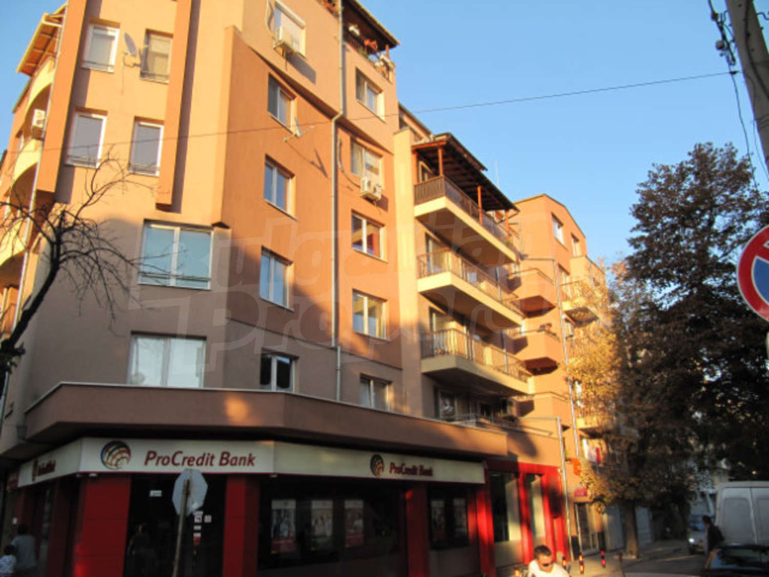Studio for rent in Plovdiv, close to the railway station, Bulgaria. One