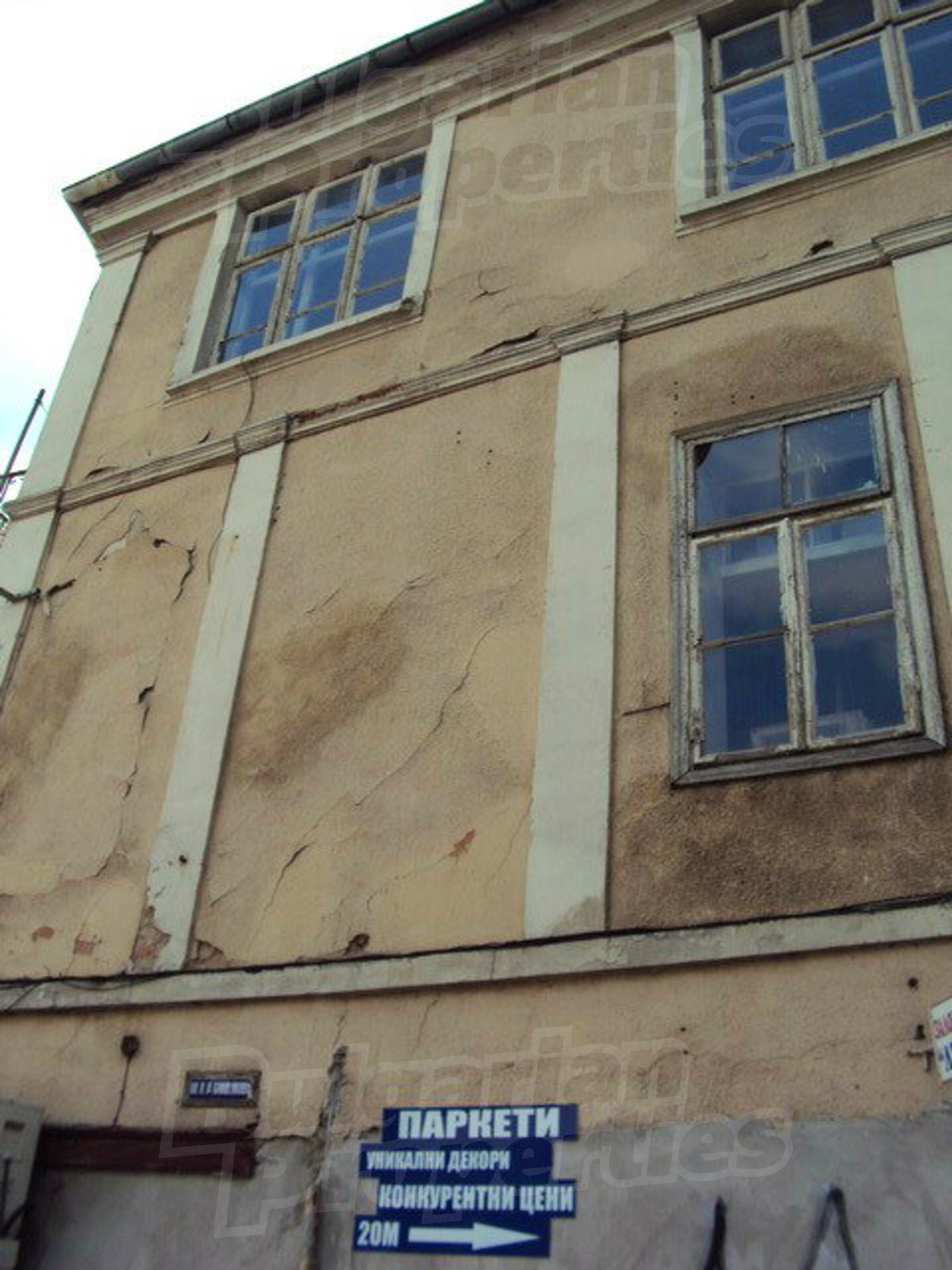 Gallery Picture 10