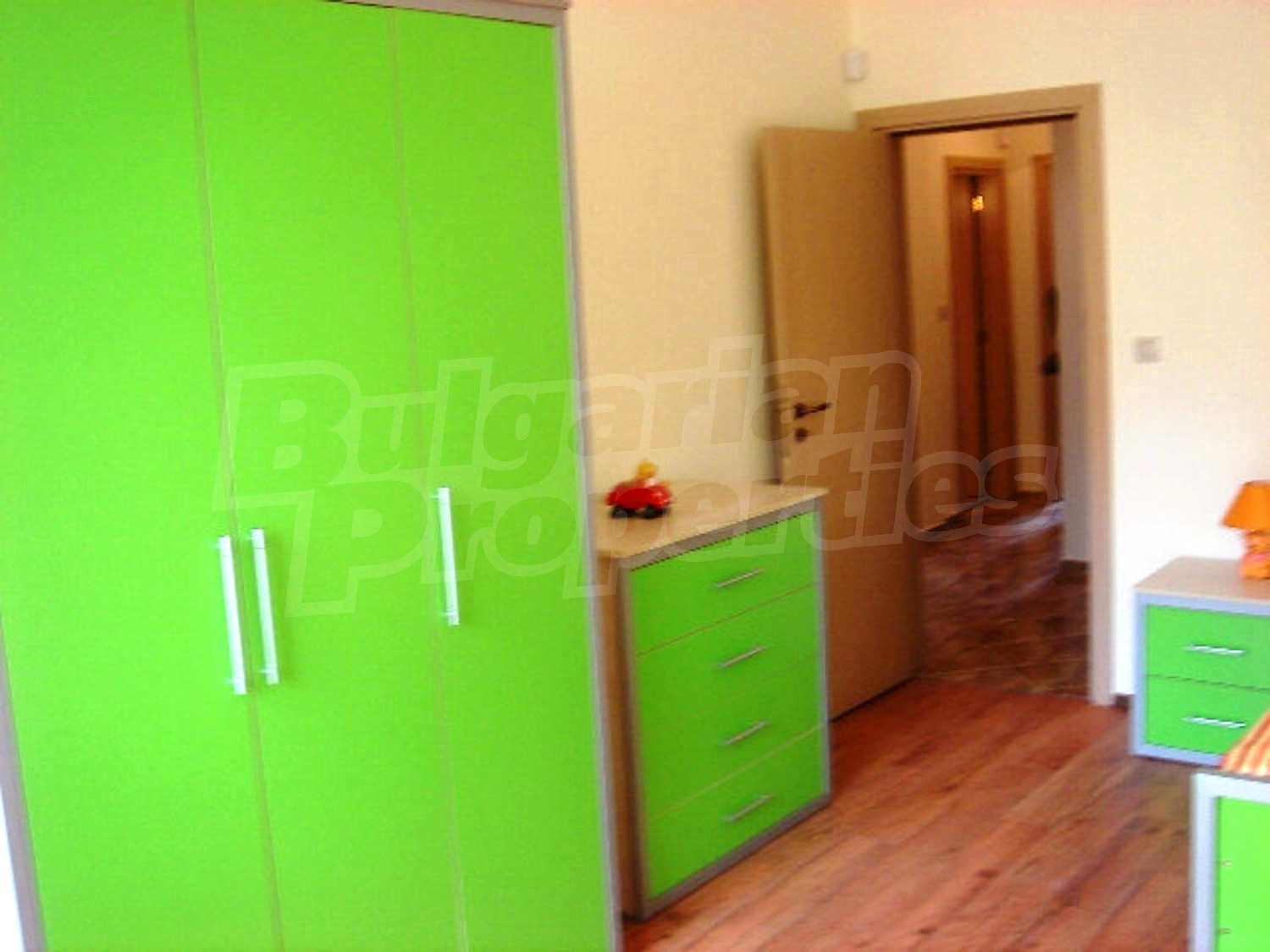 Gallery Picture 9