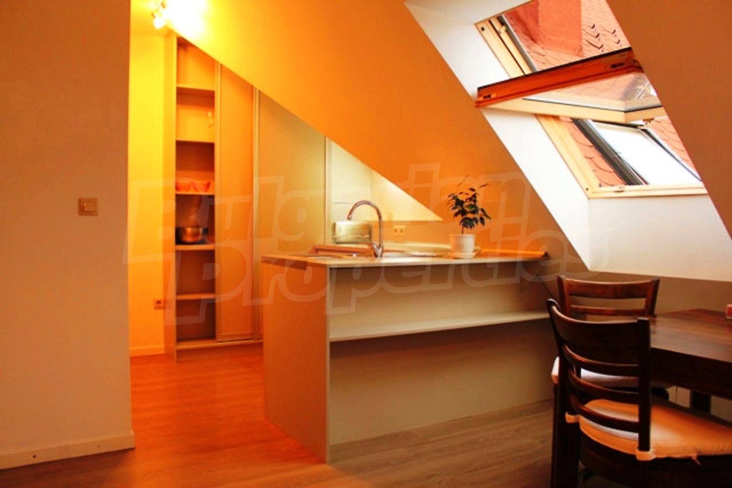 Gallery Picture 8