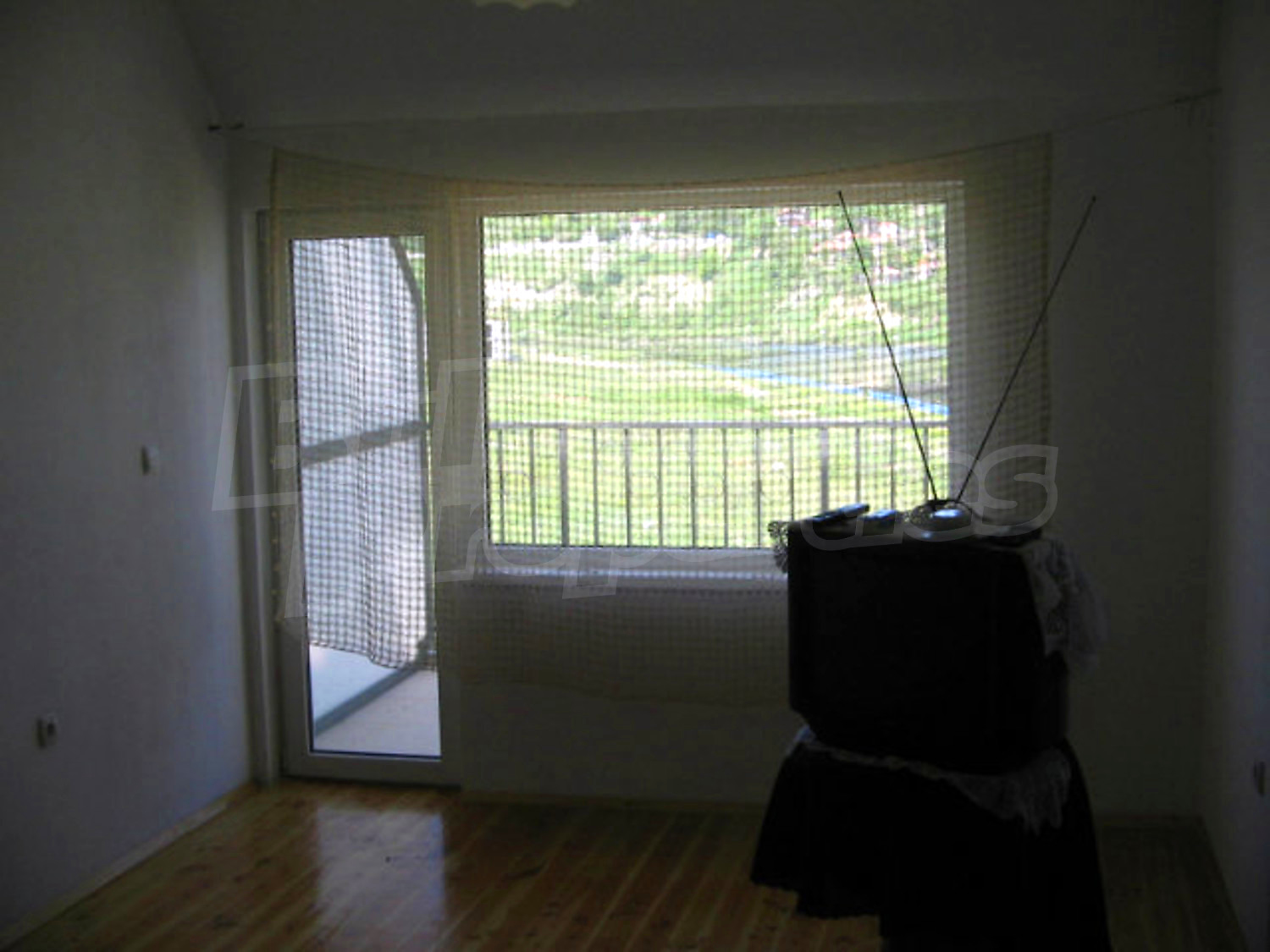 Gallery Picture 9
