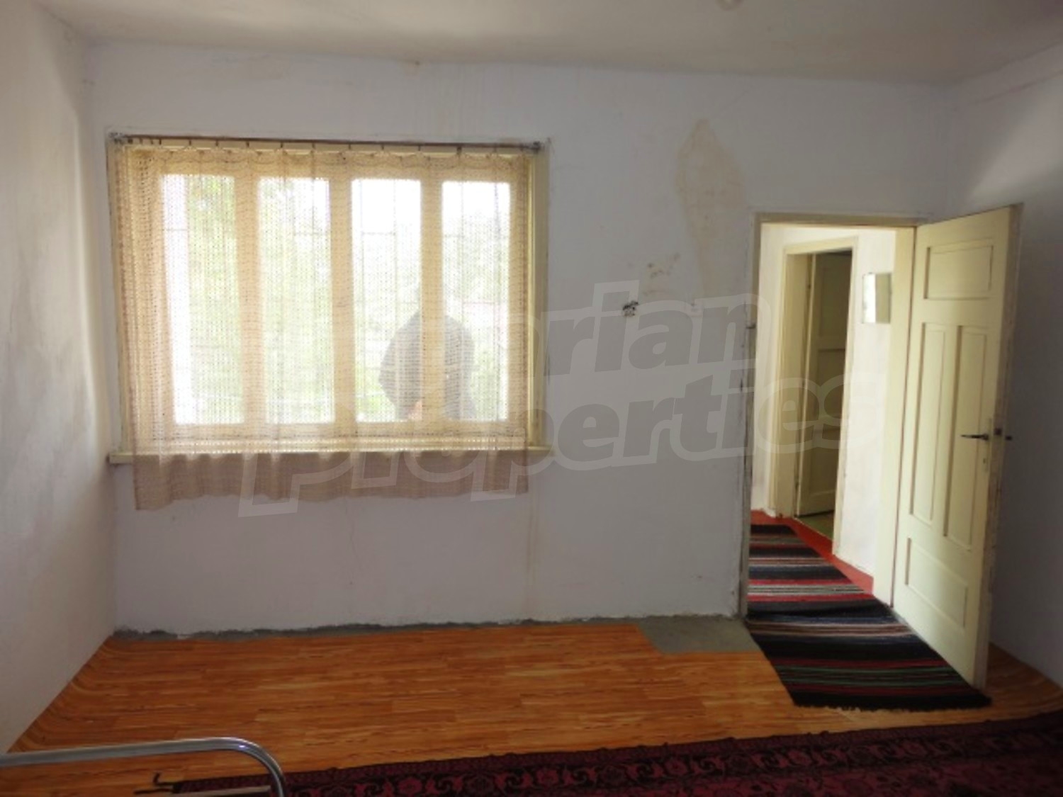 Gallery Picture 10