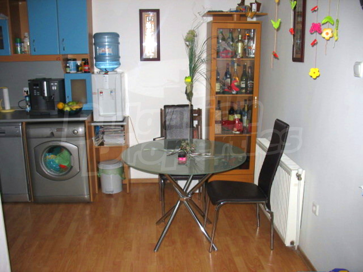 Gallery Picture 4