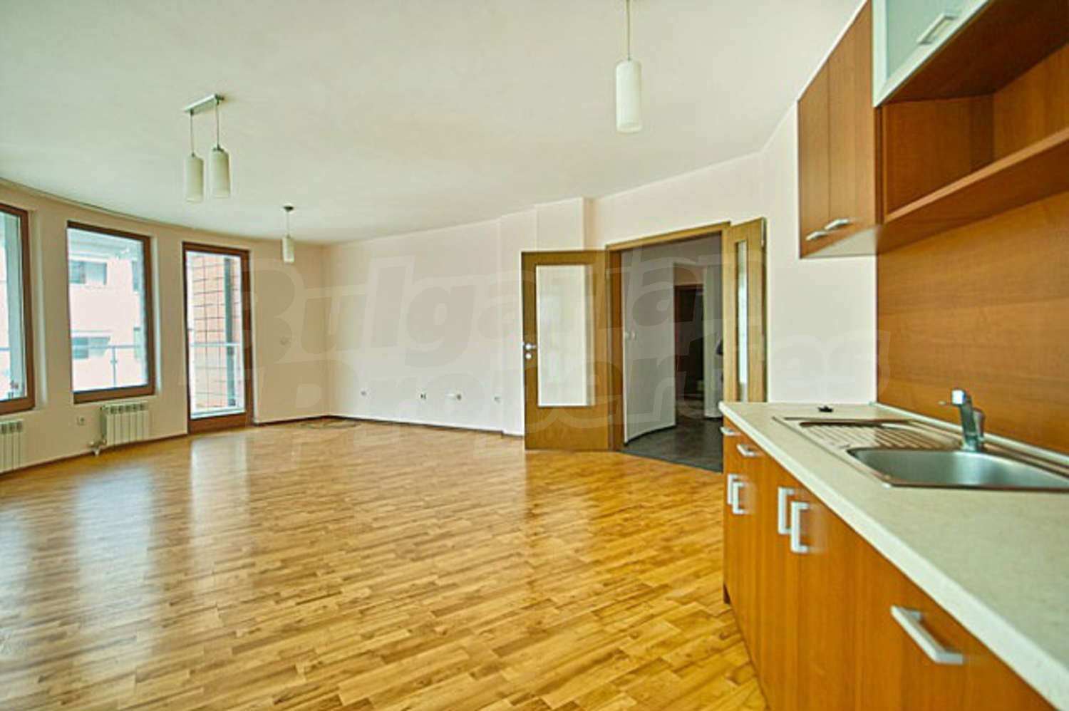 Gallery Picture 4