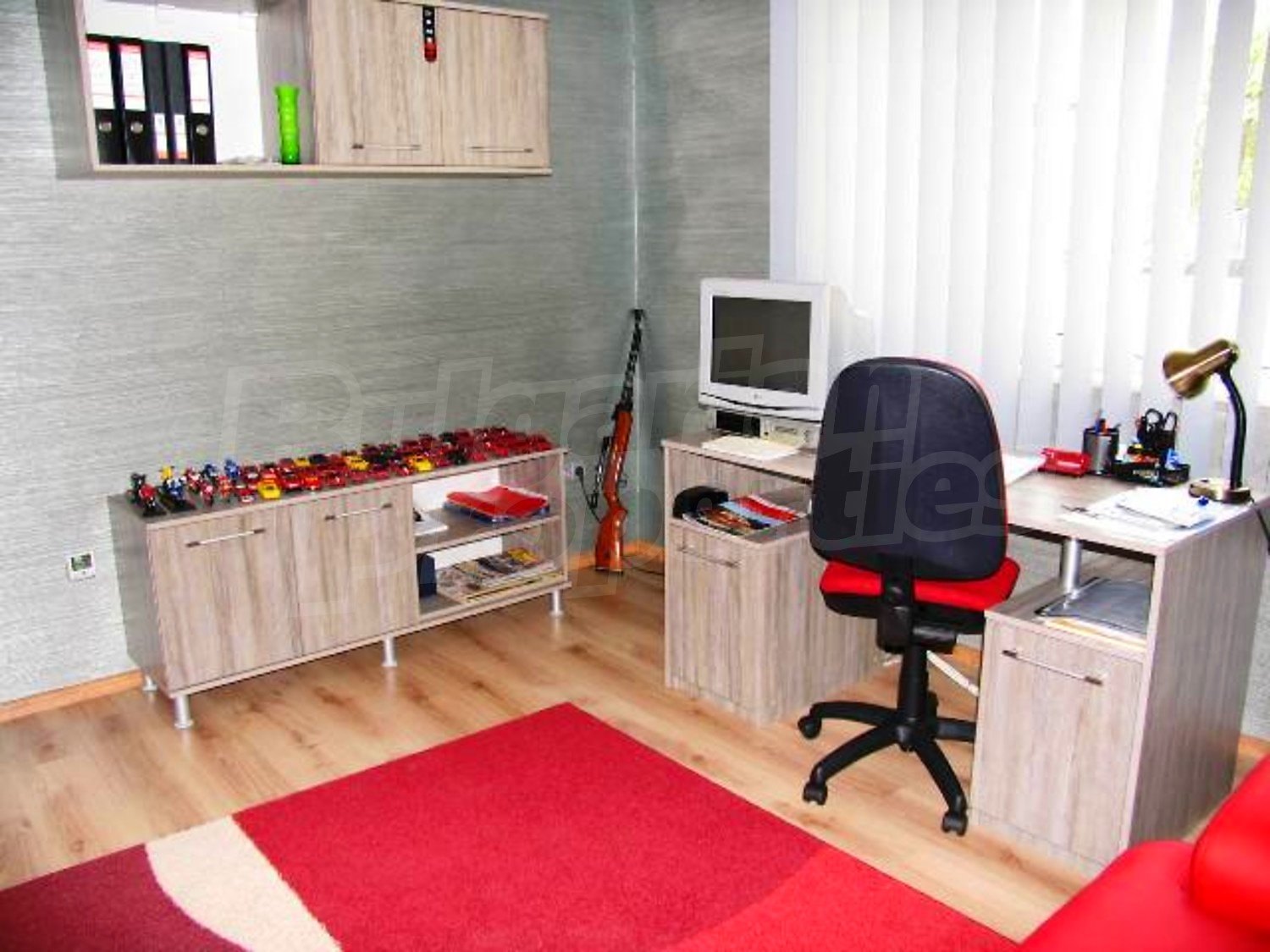 Gallery Picture 24