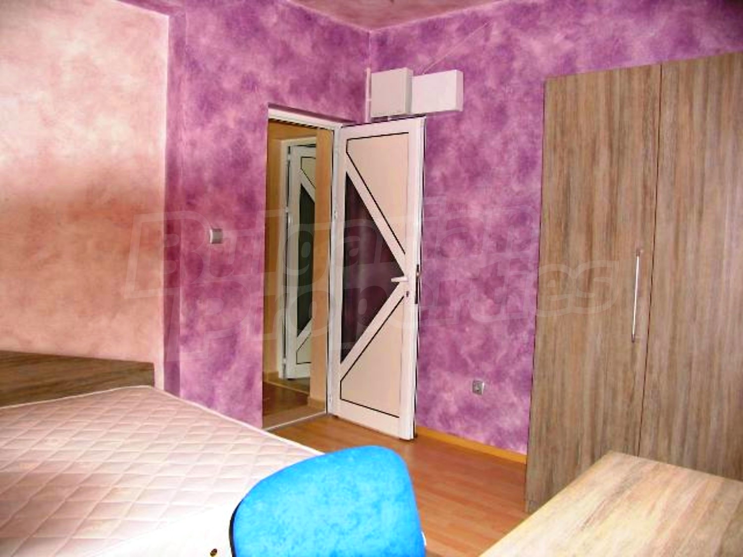 Gallery Picture 37