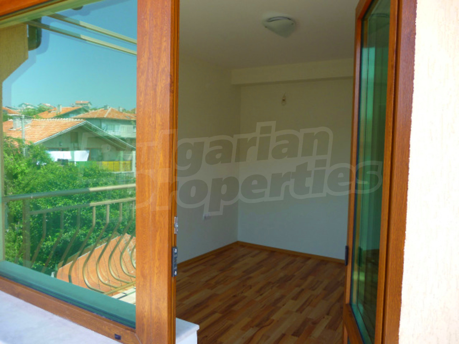 Gallery Picture 12