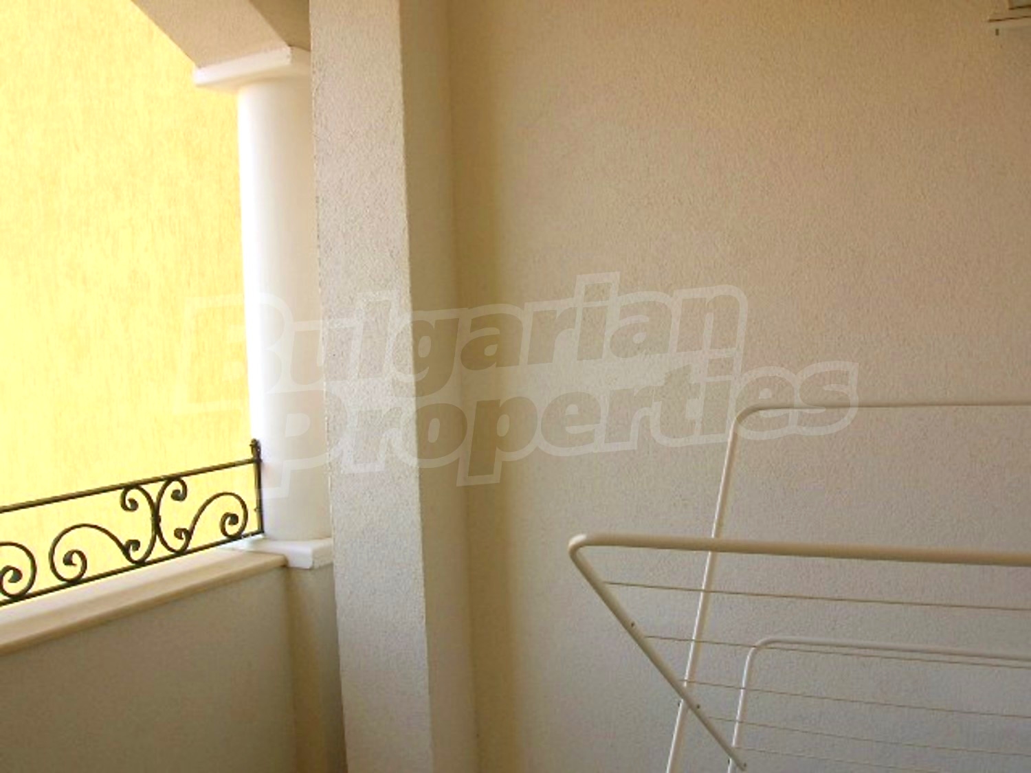 Gallery Picture 12