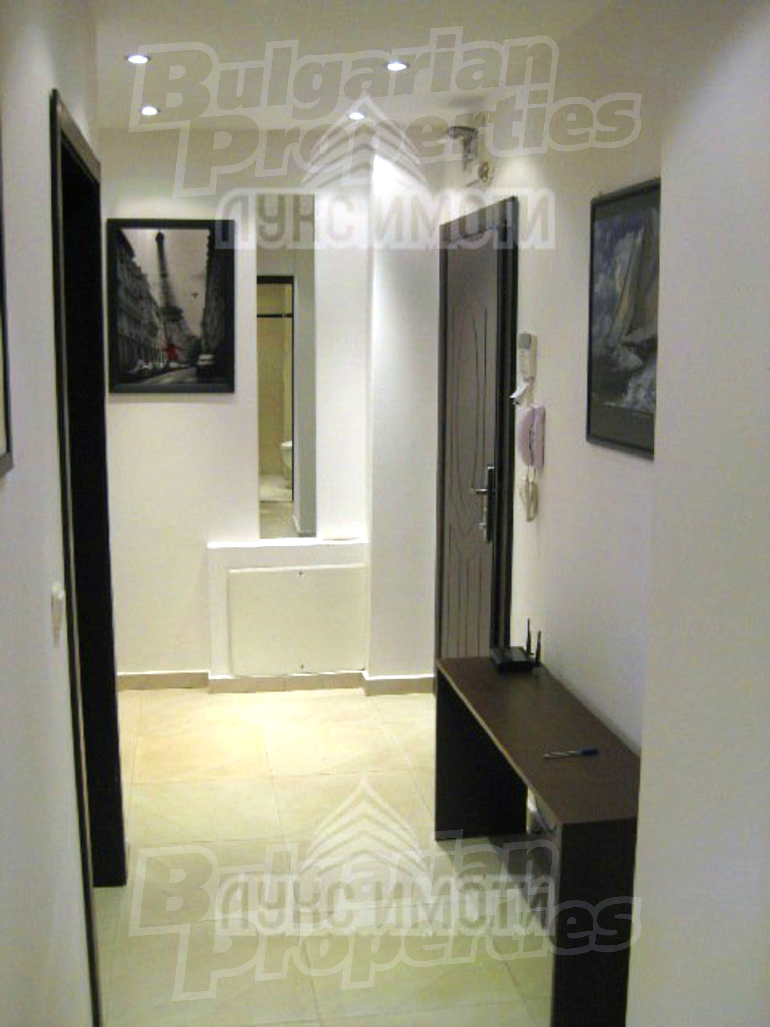 Gallery Picture 9