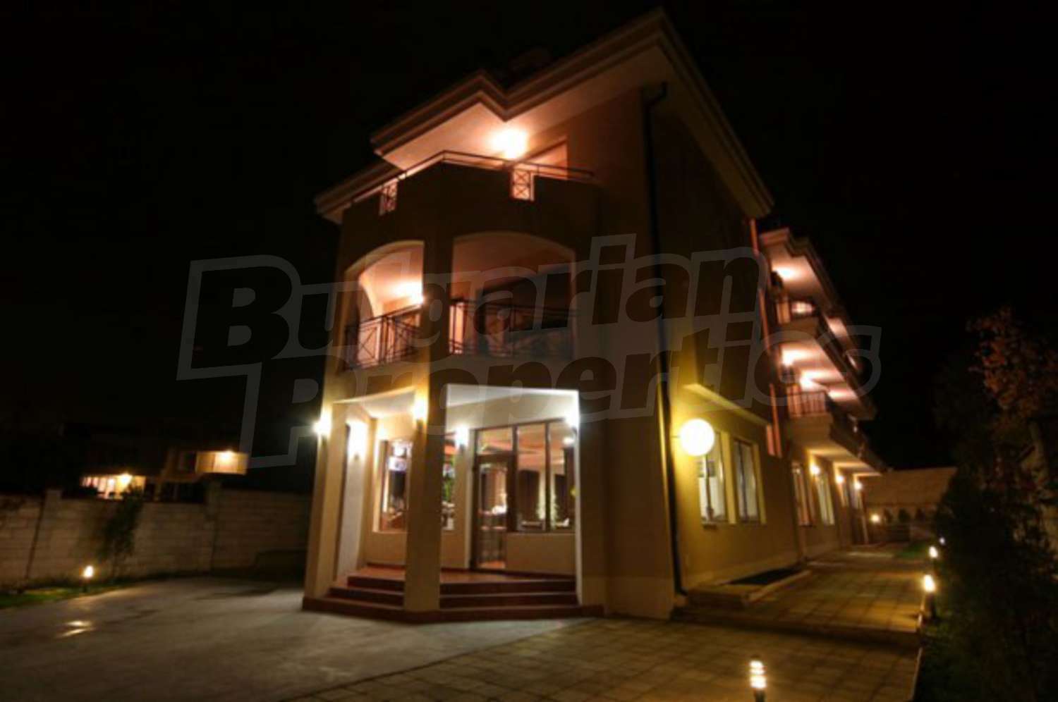 Gallery Picture 2