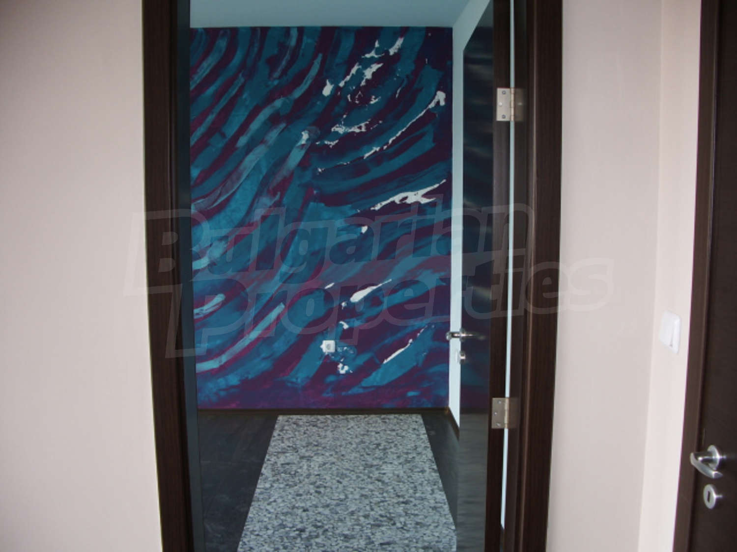 Gallery Picture 9