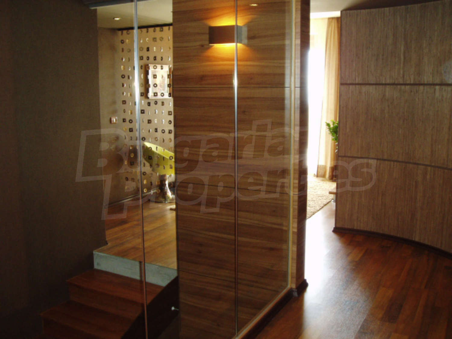 Gallery Picture 18