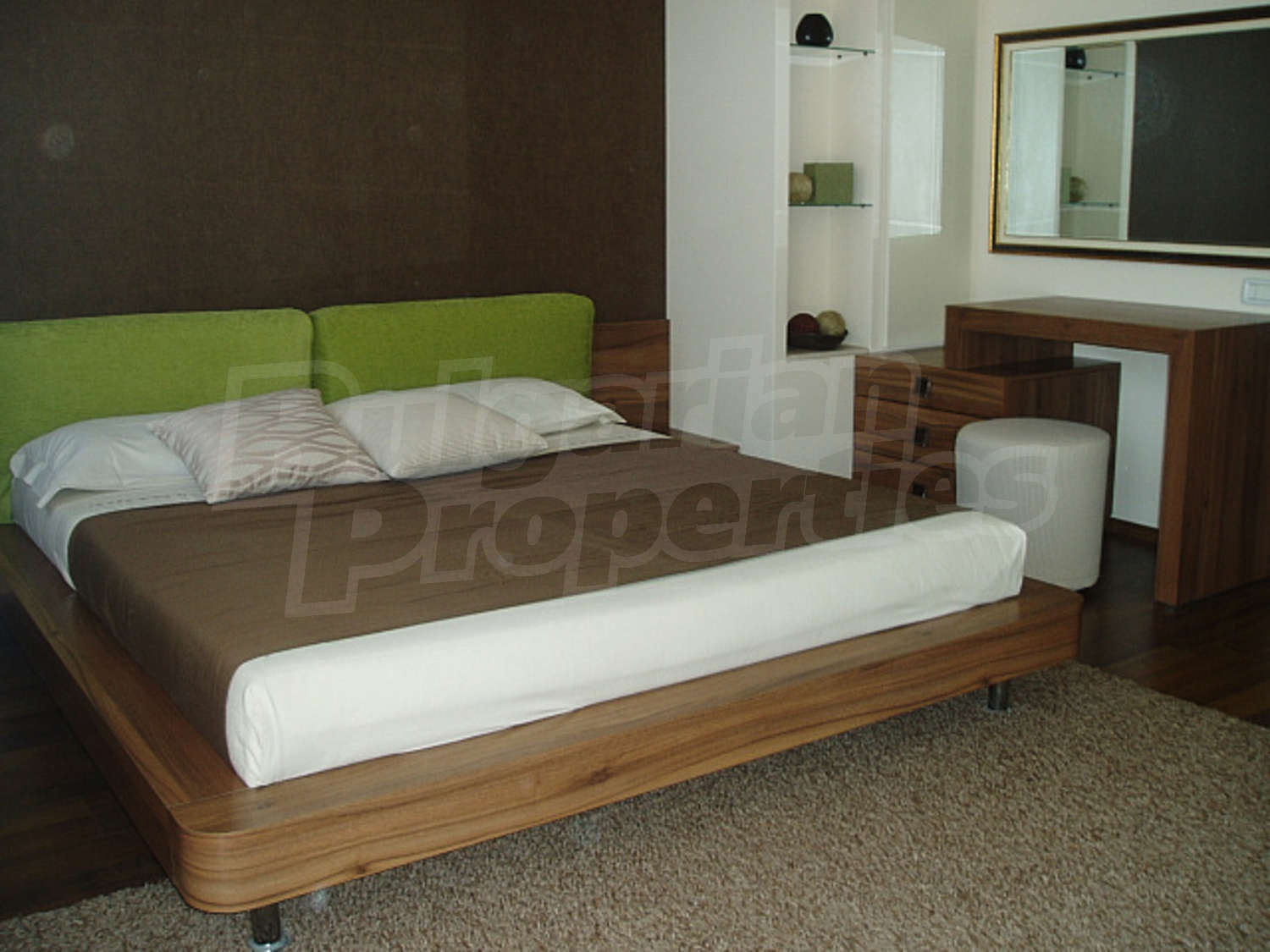 Gallery Picture 21
