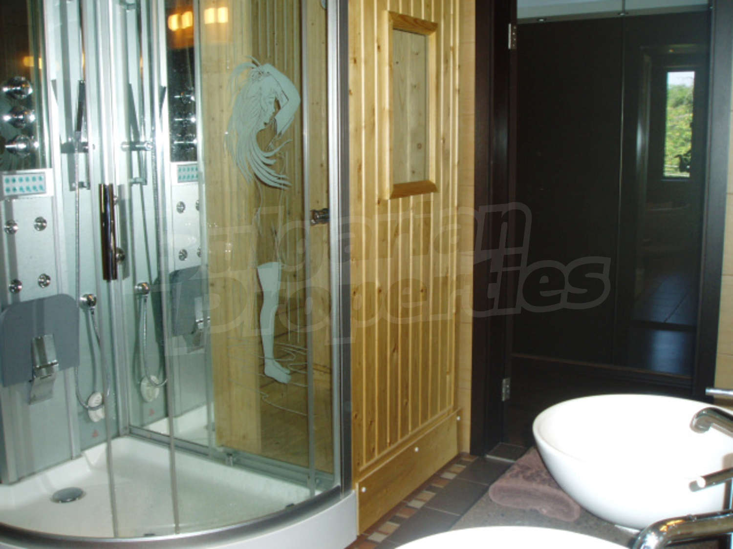 Gallery Picture 25