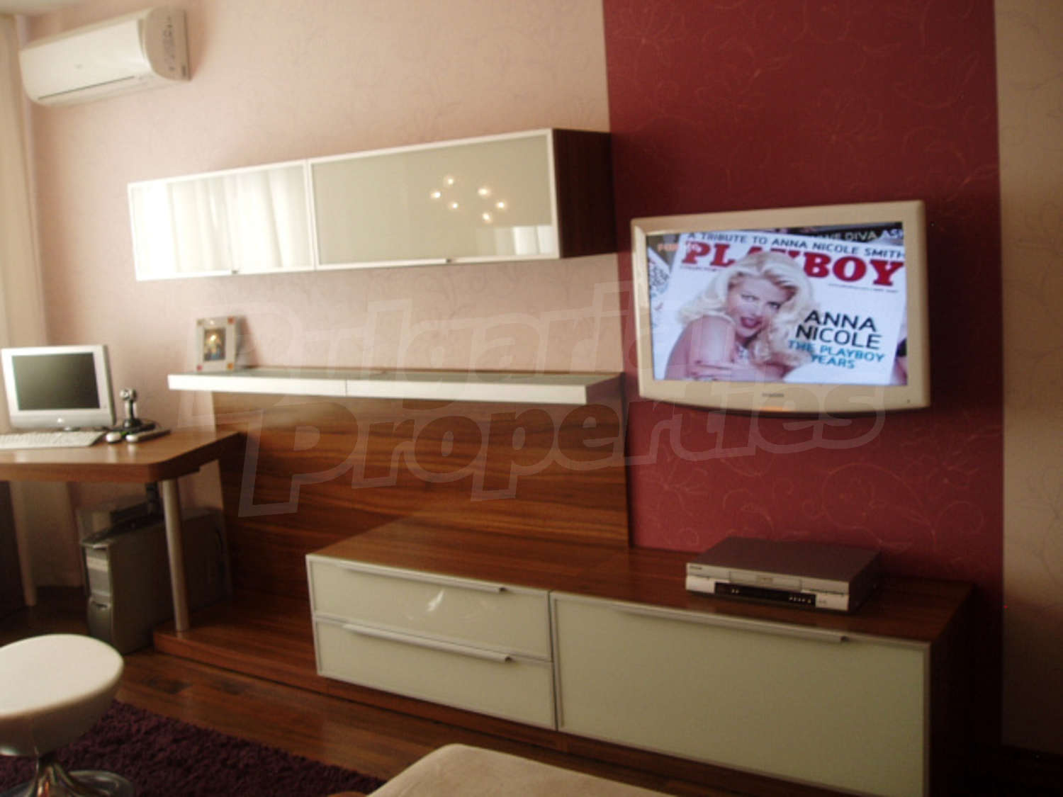 Gallery Picture 27