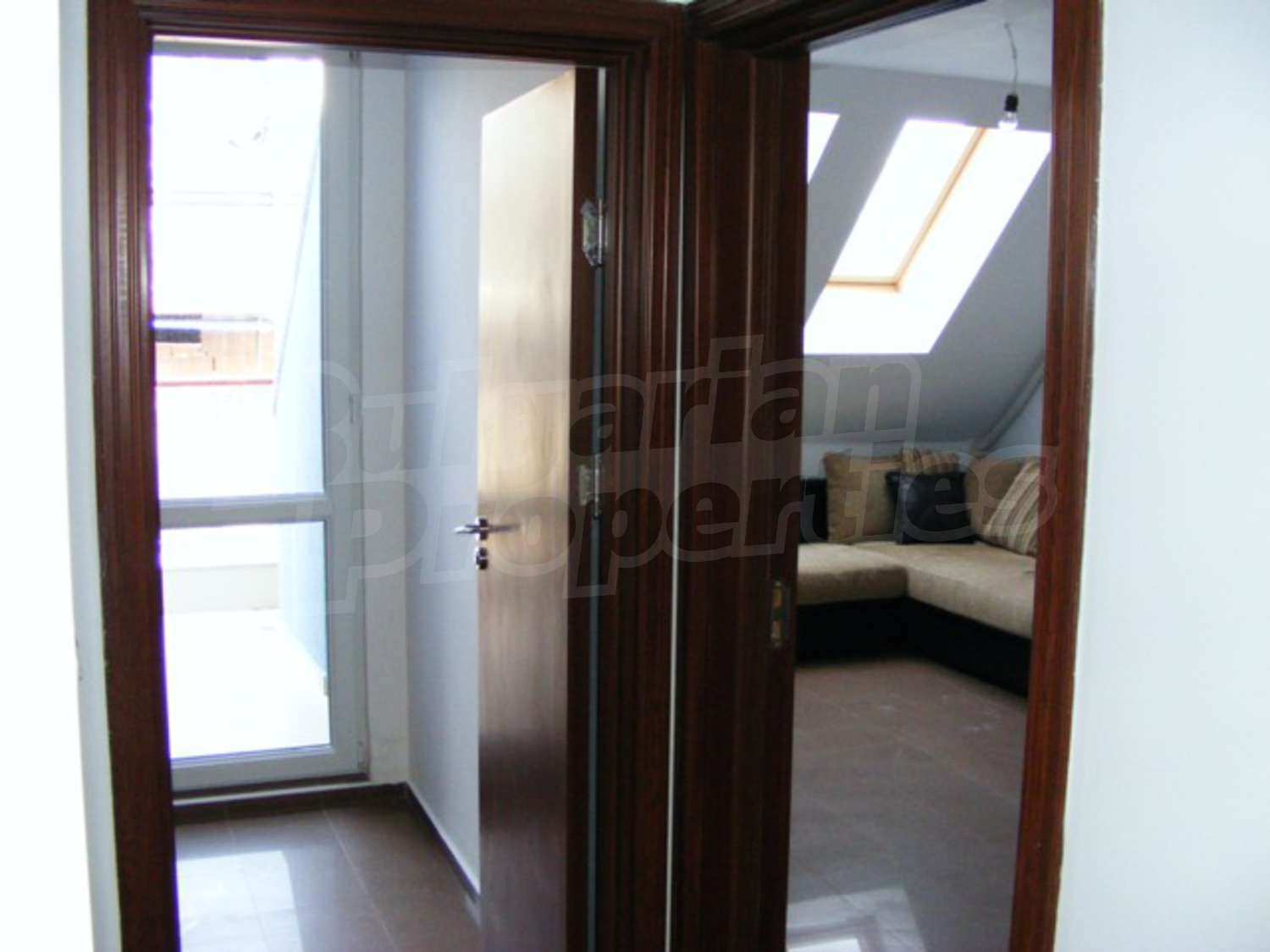 Gallery Picture 15