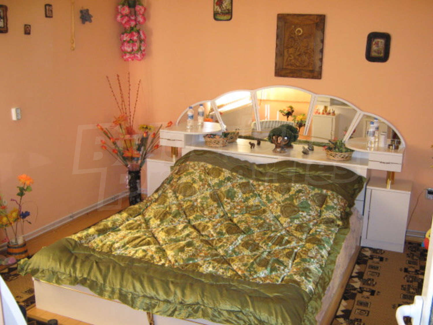 Gallery Picture 5