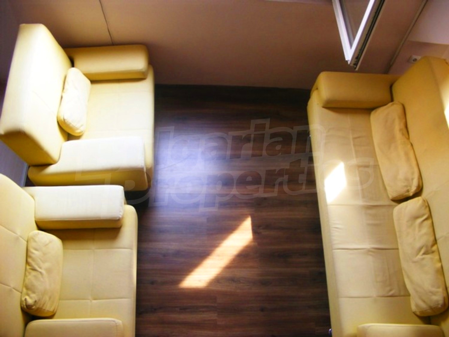 Gallery Picture 13