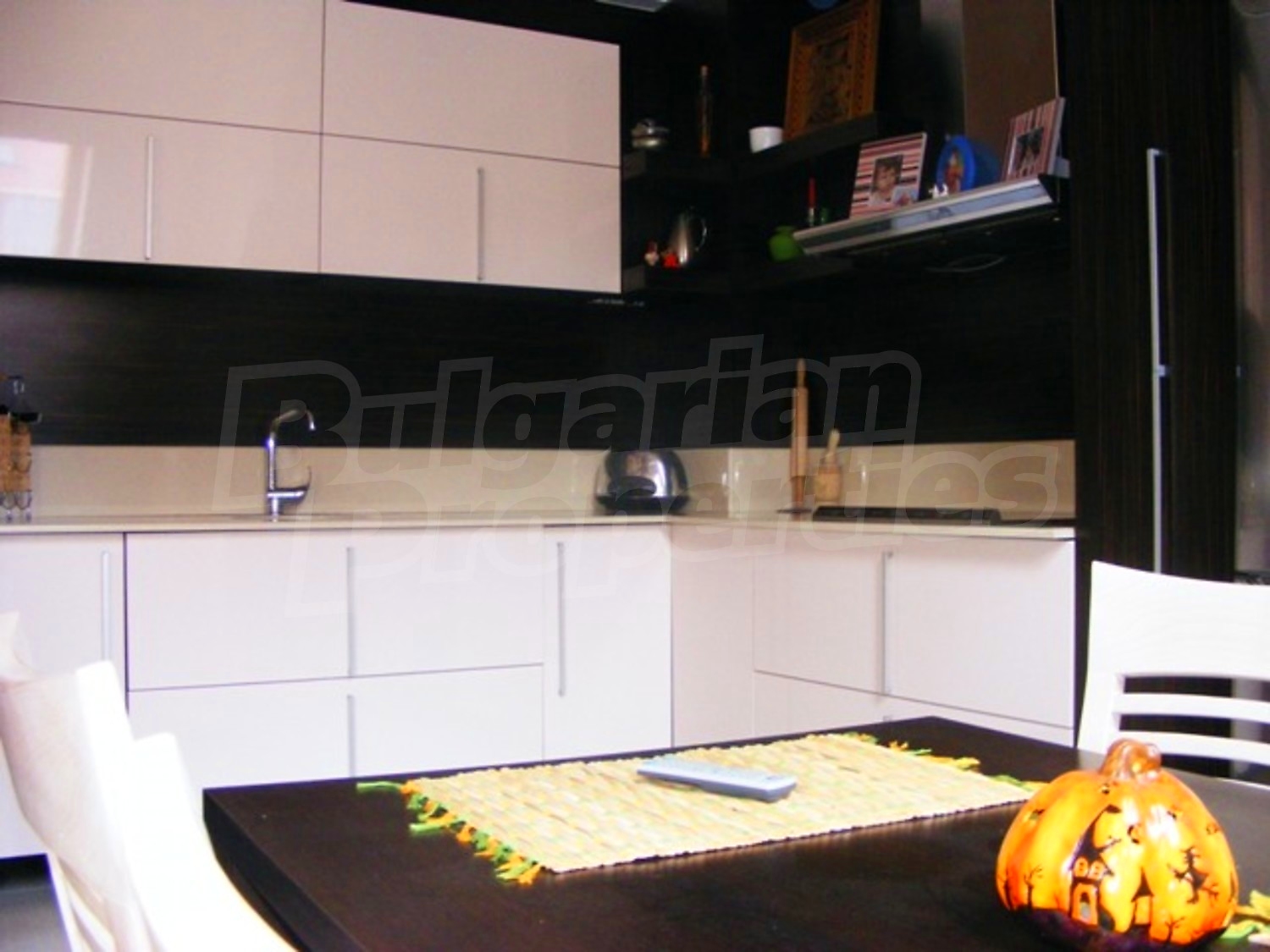 Gallery Picture 5