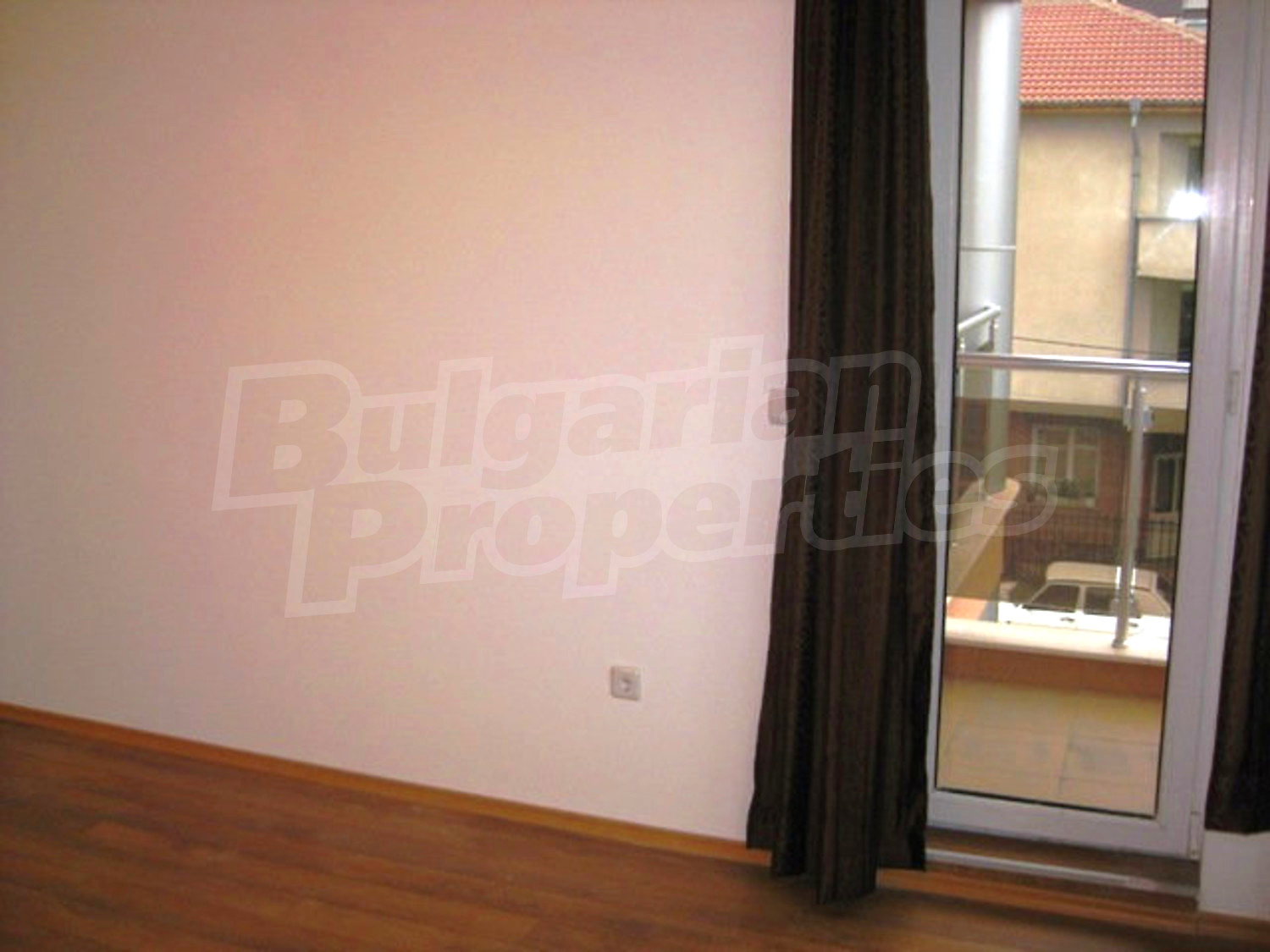 Gallery Picture 15