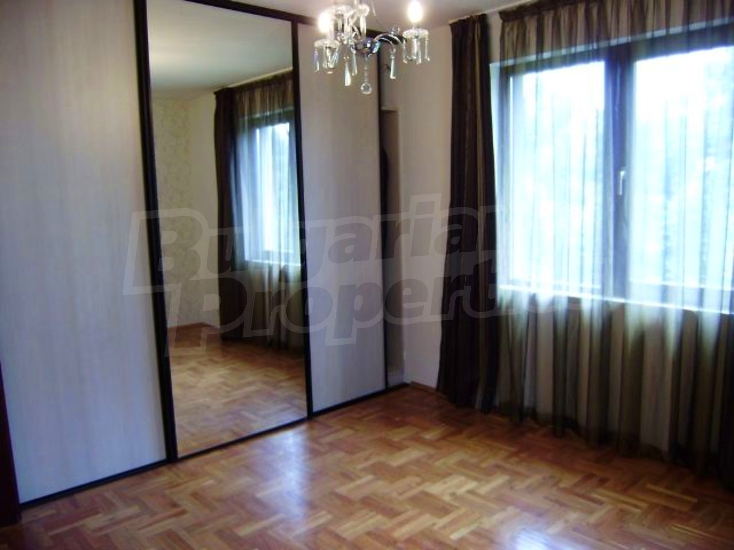 Gallery Picture 10