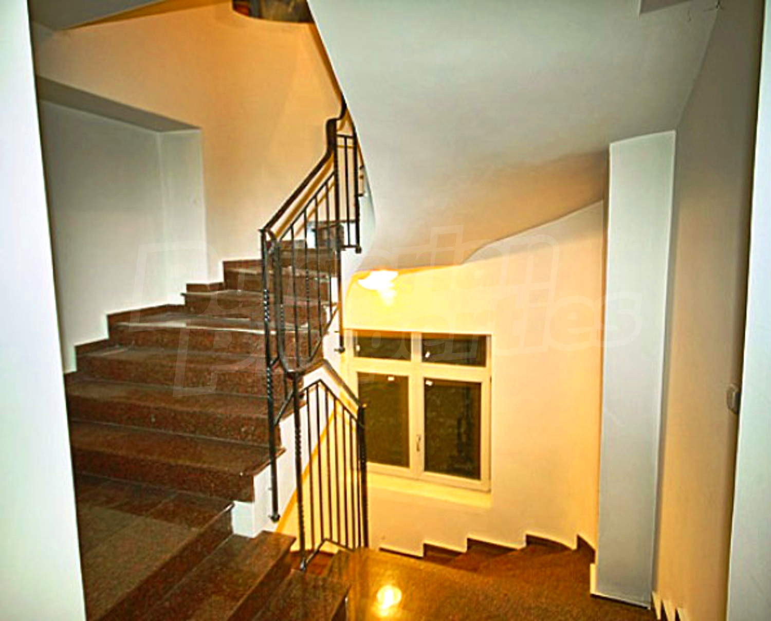 Gallery Picture 15