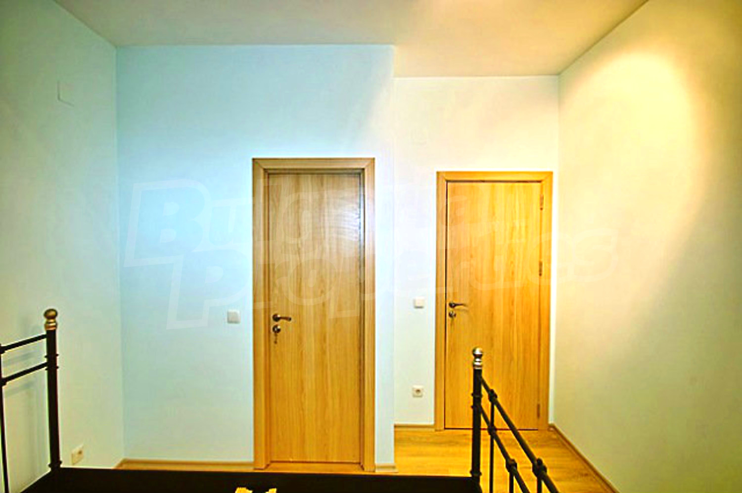 Gallery Picture 9