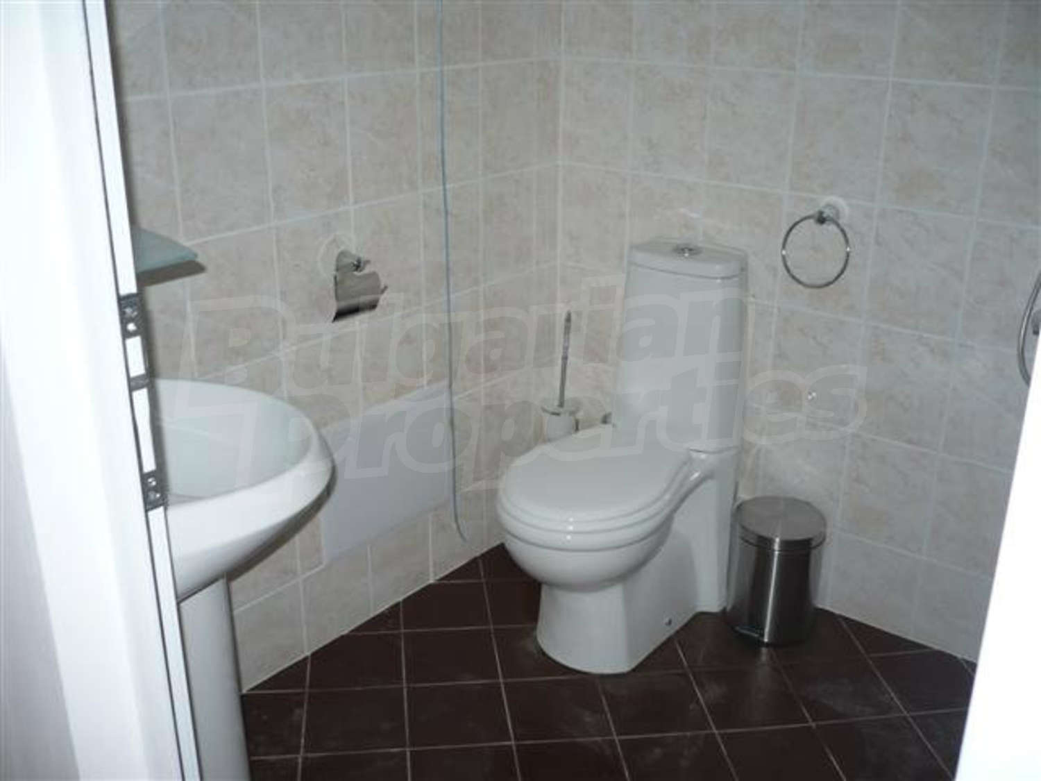 Gallery Picture 6