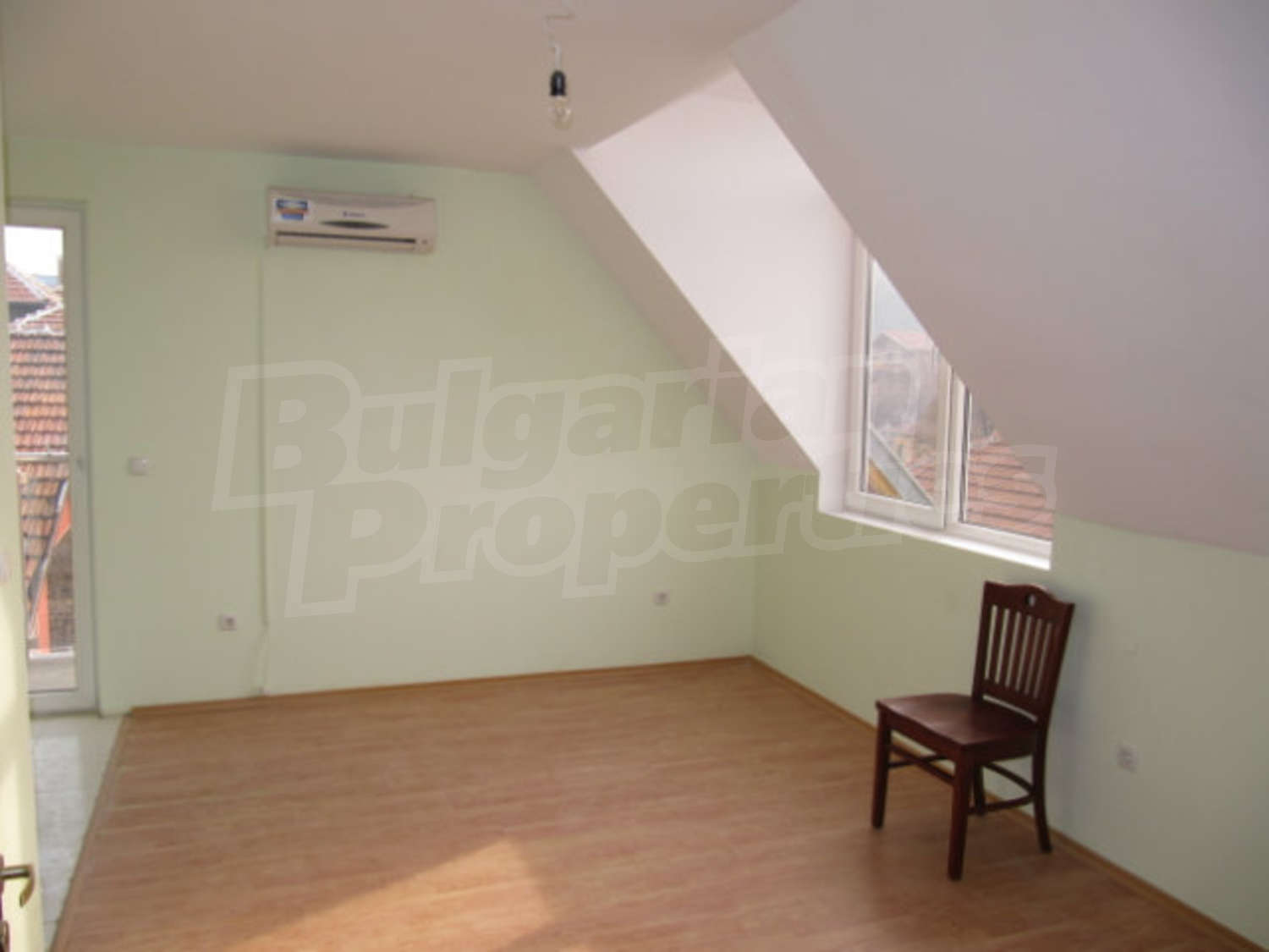 Gallery Picture 6
