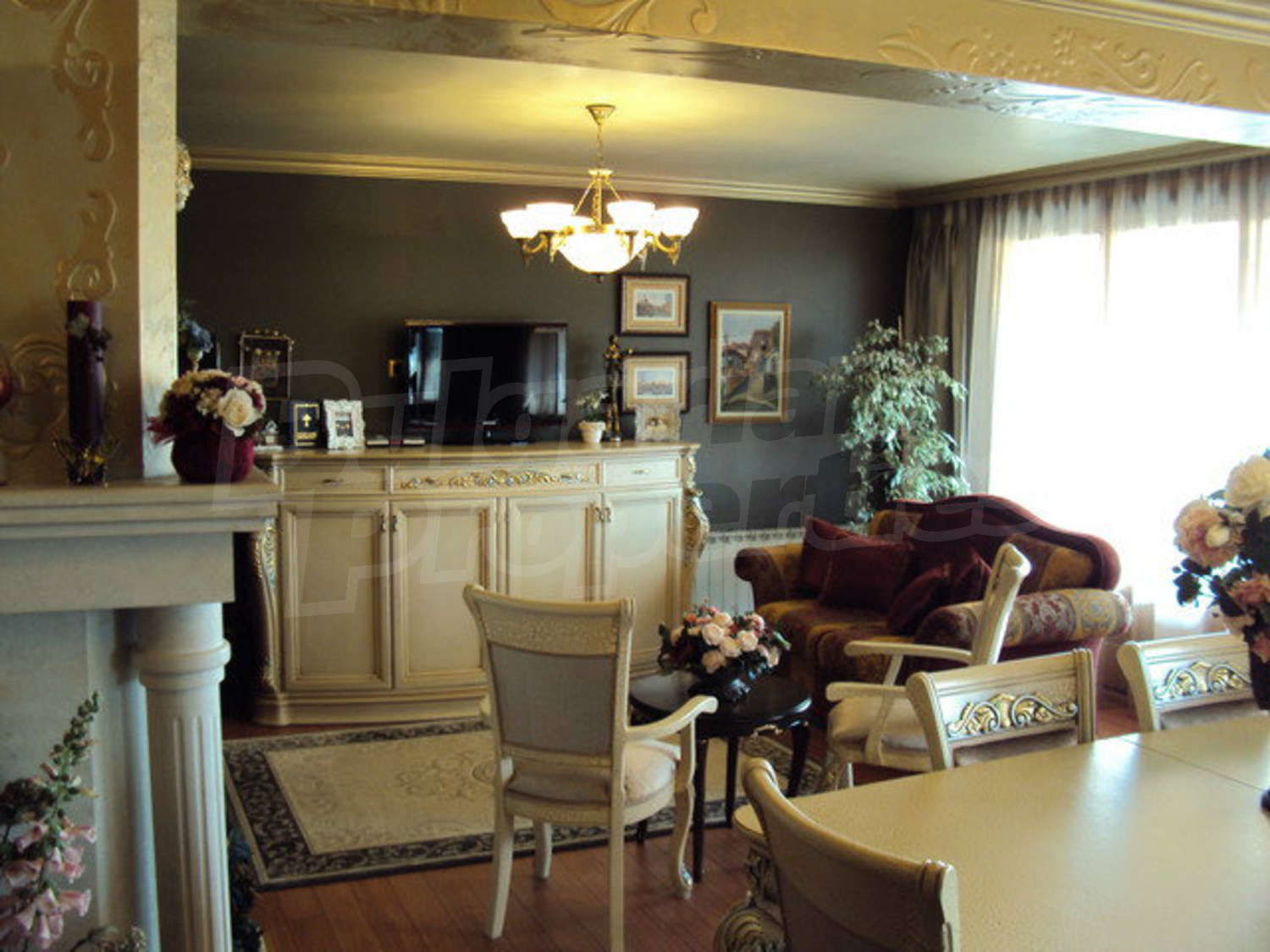 Gallery Picture 8