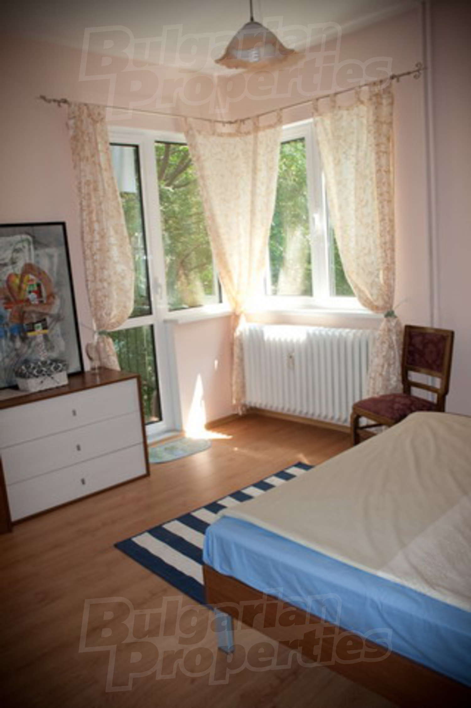Gallery Picture 9