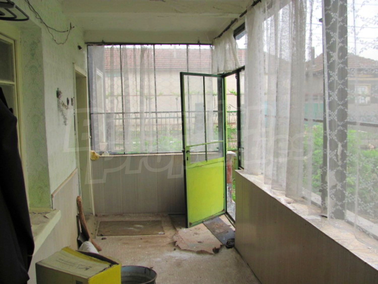 Gallery Picture 12