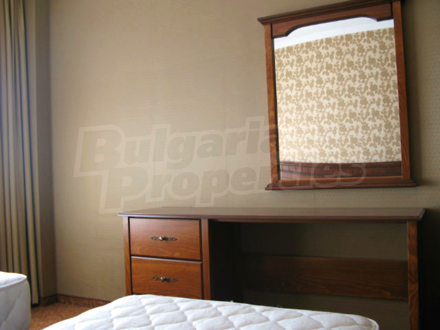 Gallery Picture 15
