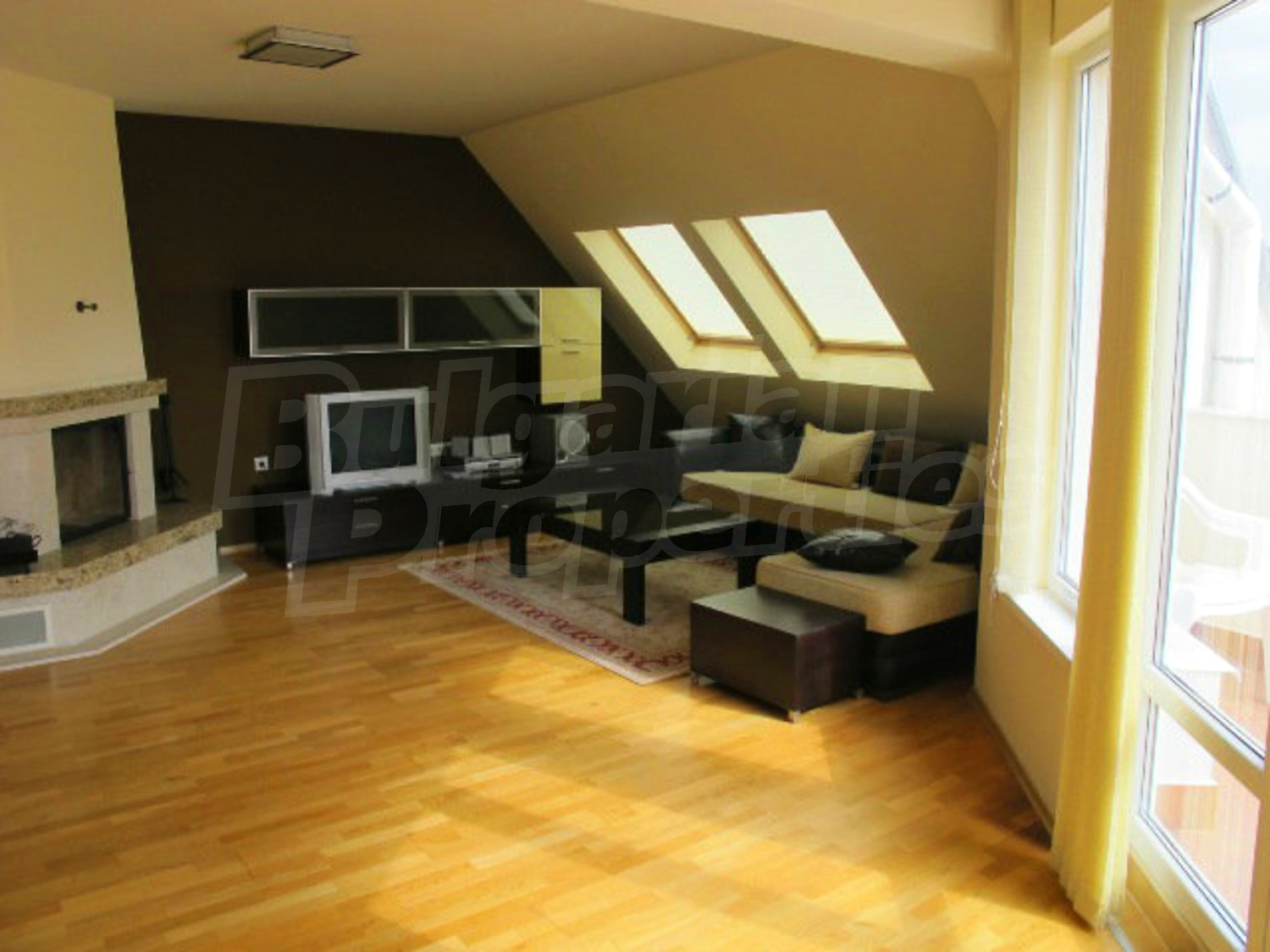 Gallery Picture 13