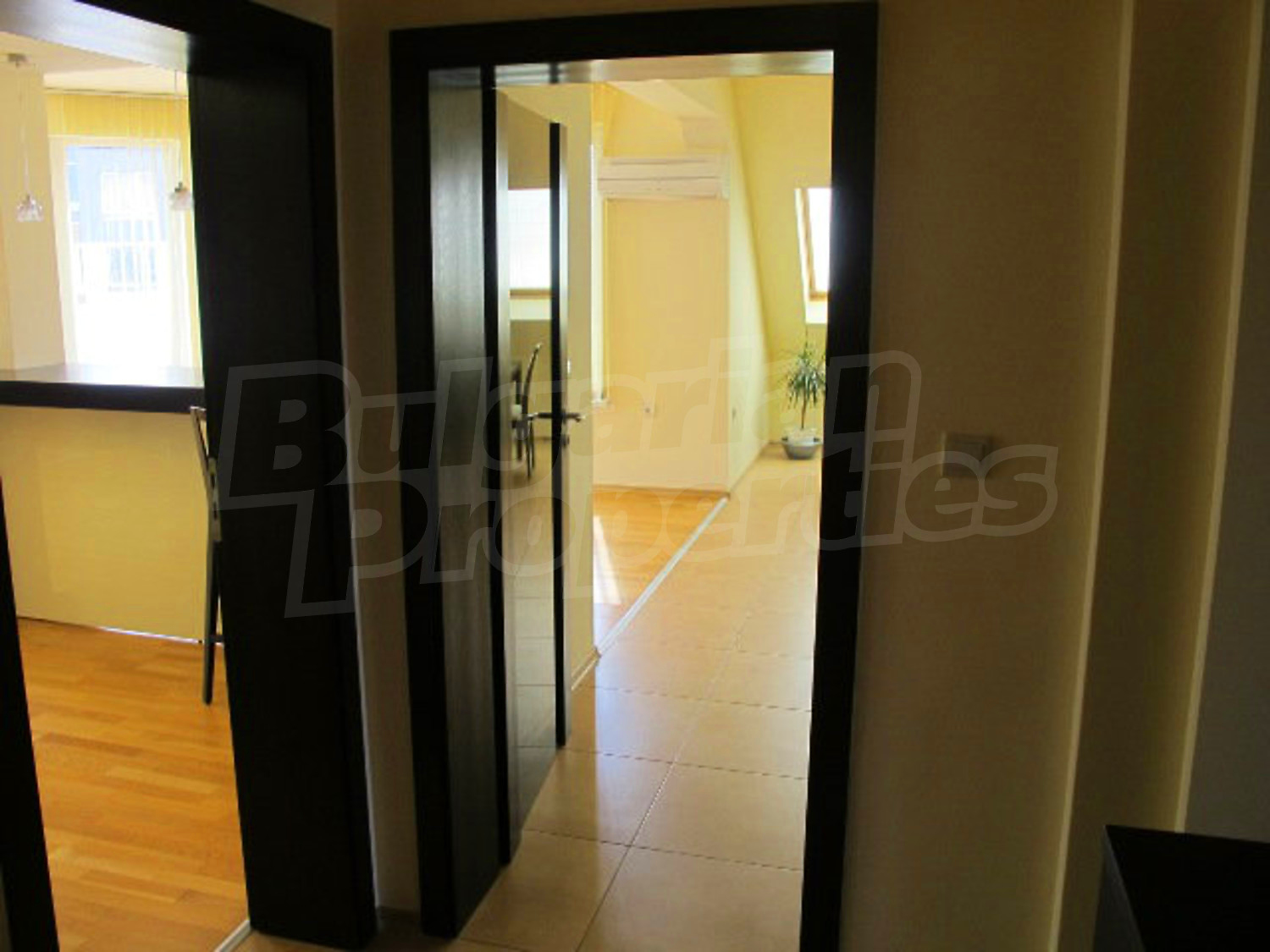 Gallery Picture 15