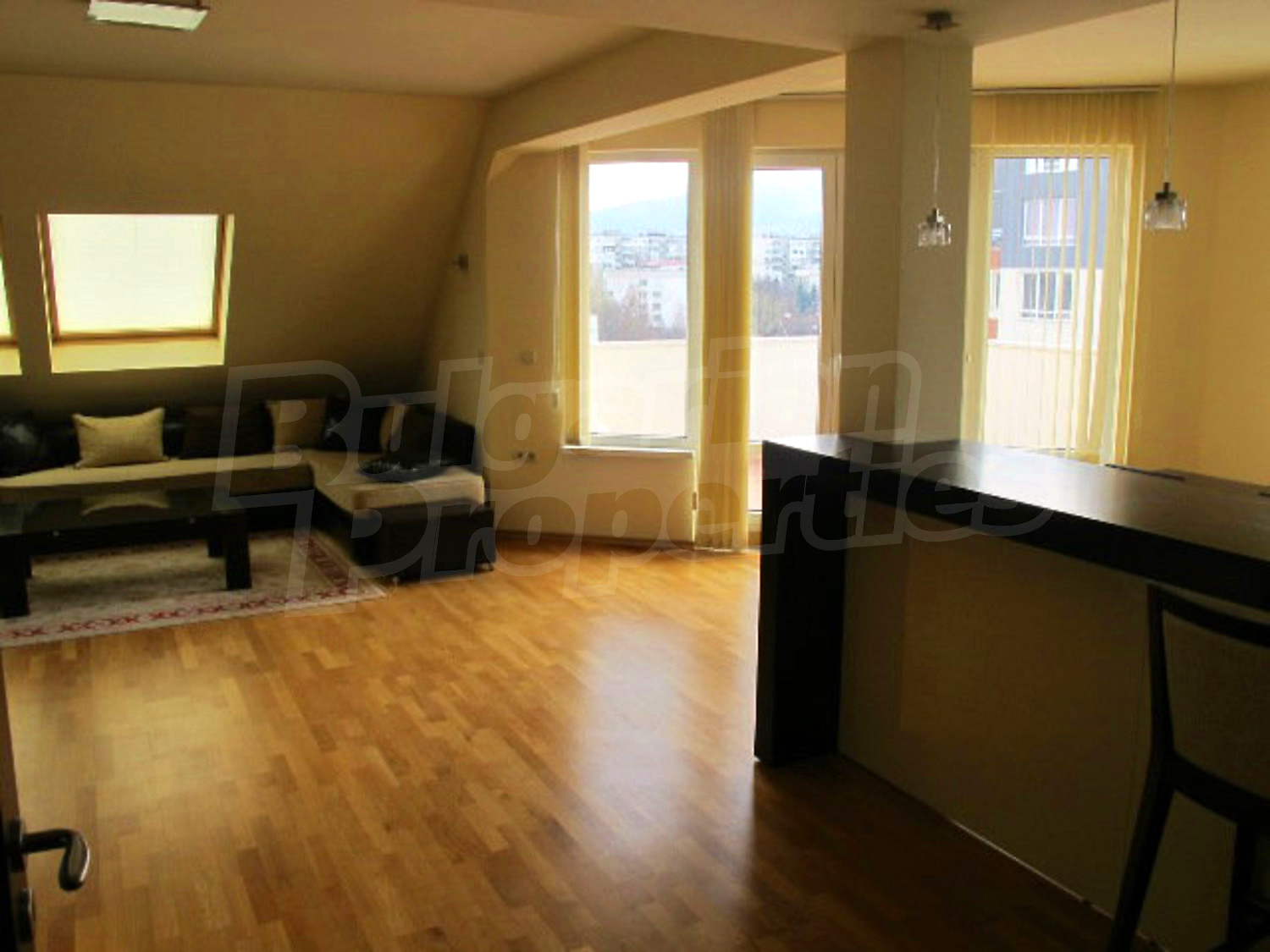 Gallery Picture 2