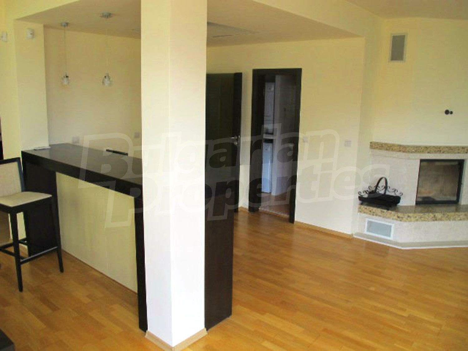 Gallery Picture 32