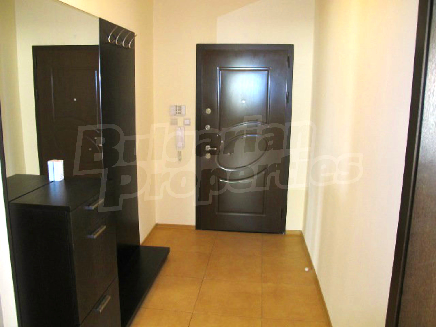 Gallery Picture 9