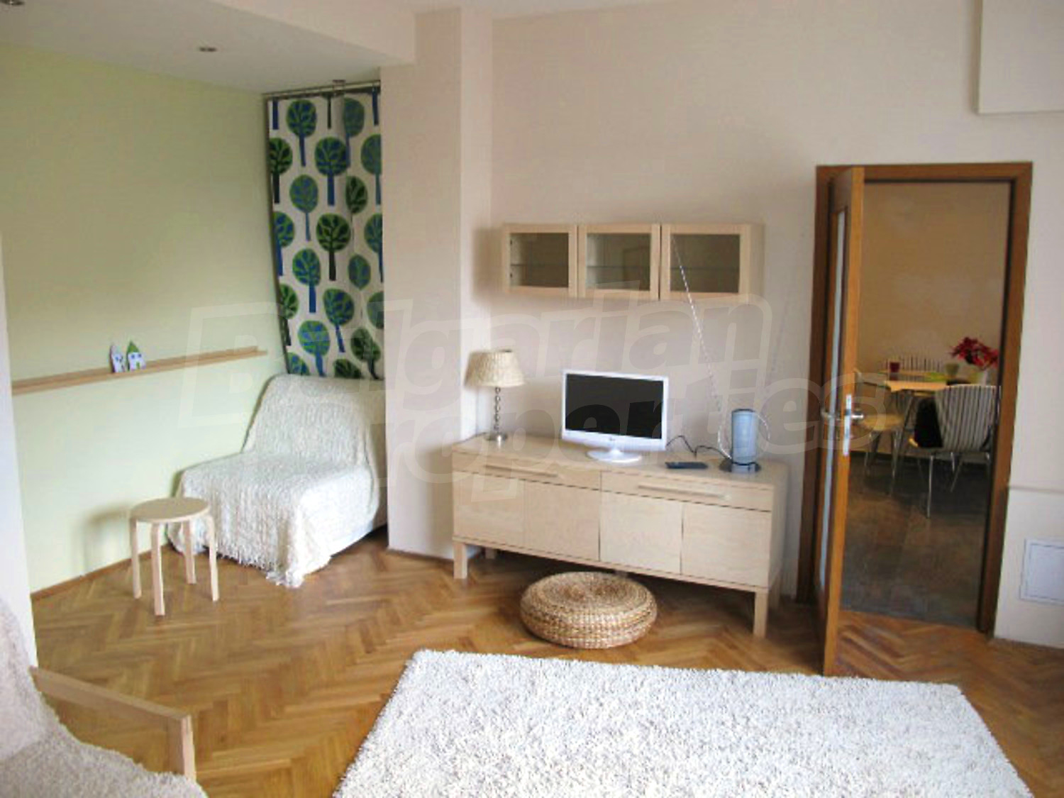 Gallery Picture 10