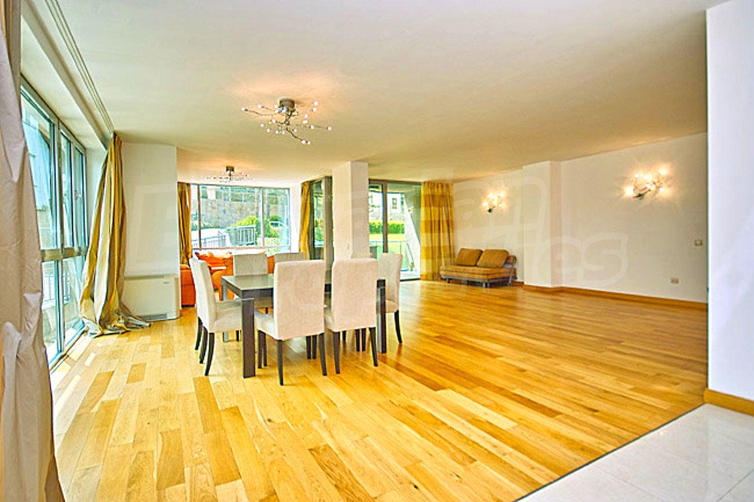 Gallery Picture 3