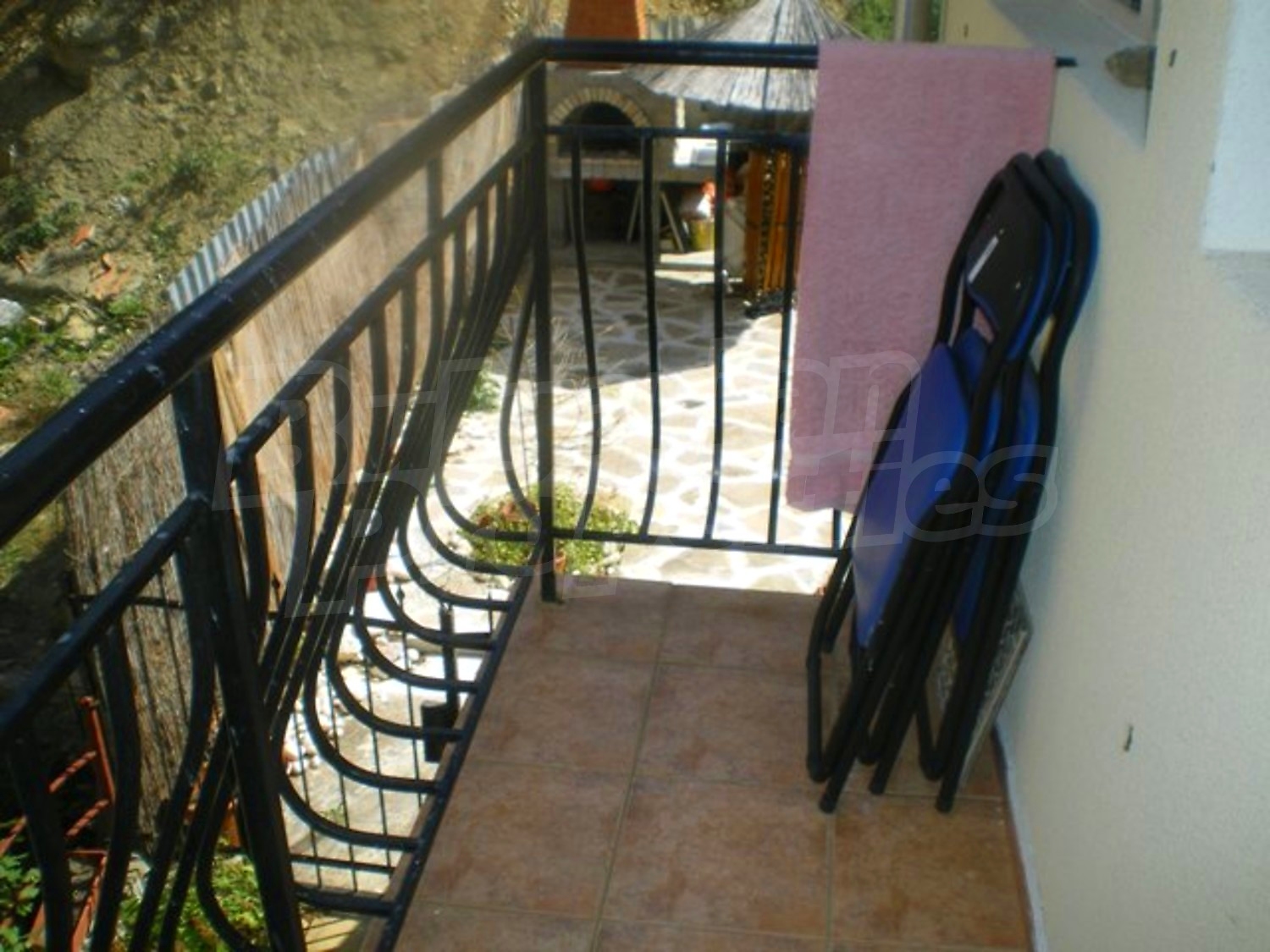 Gallery Picture 12