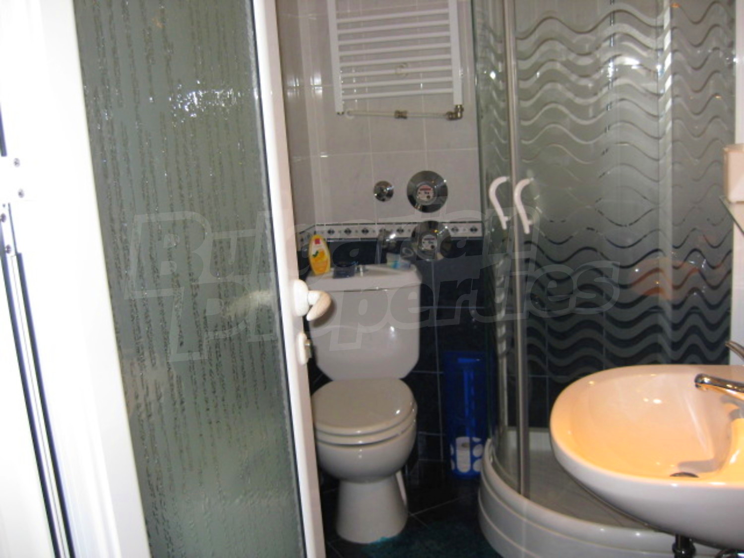 Gallery Picture 17