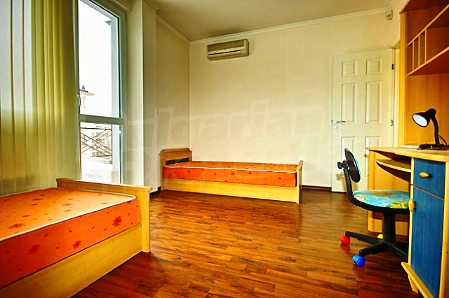 Gallery Picture 18