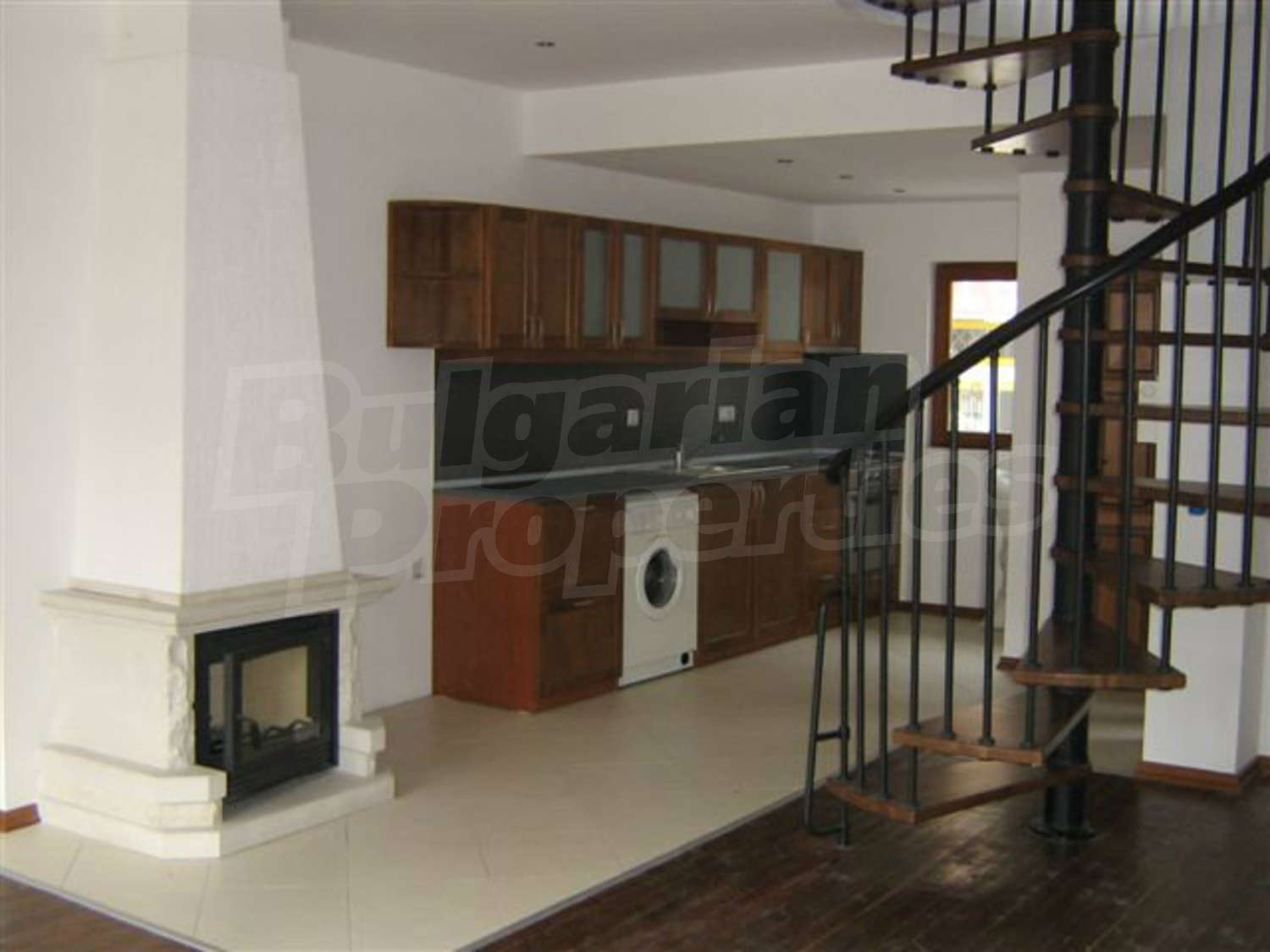Gallery Picture 14