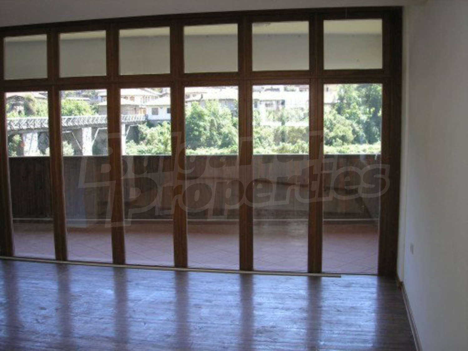 Gallery Picture 7
